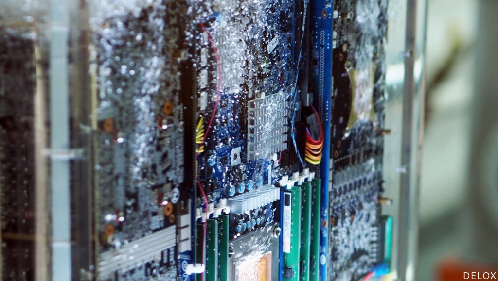 浸沒(méi)式液冷 浸沒(méi)式液冷